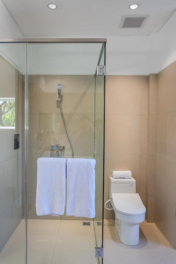 K Gallery Hotel Pasuruan Eksteriør billede