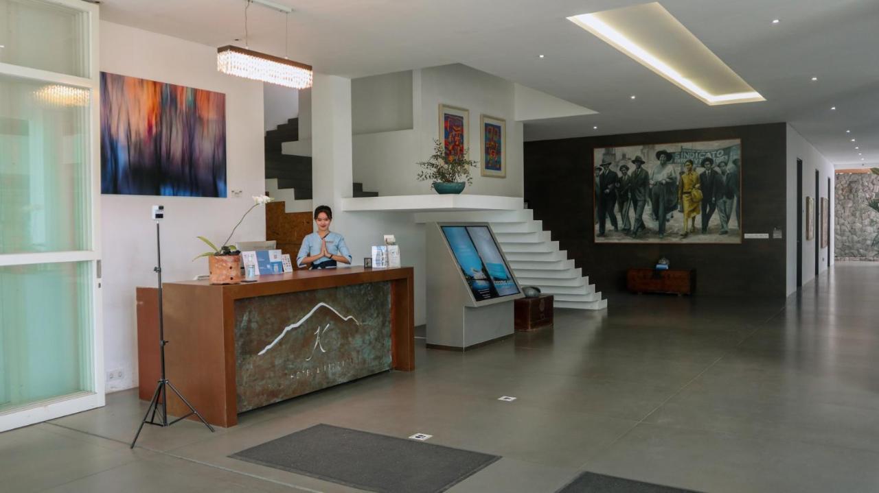 K Gallery Hotel Pasuruan Eksteriør billede