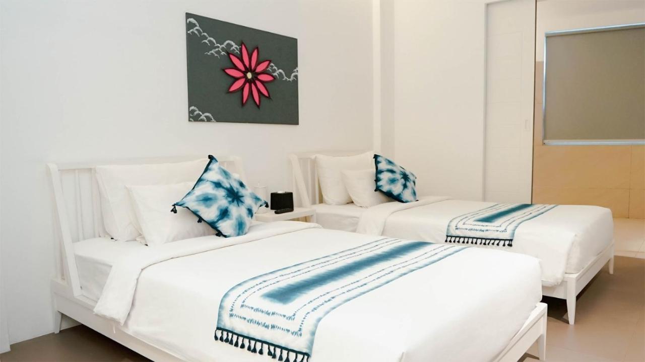 K Gallery Hotel Pasuruan Eksteriør billede