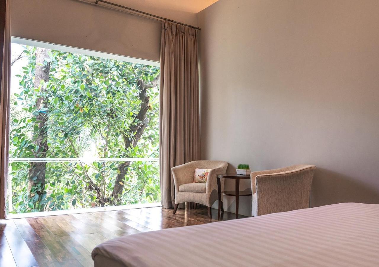 K Gallery Hotel Pasuruan Eksteriør billede